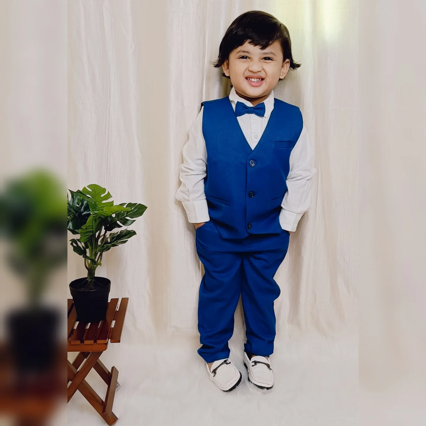 Instagram post by @zayan_n_mom for Babyhug. Caption reads: #Collaboration with @FirstcryIndia
The sale of the....