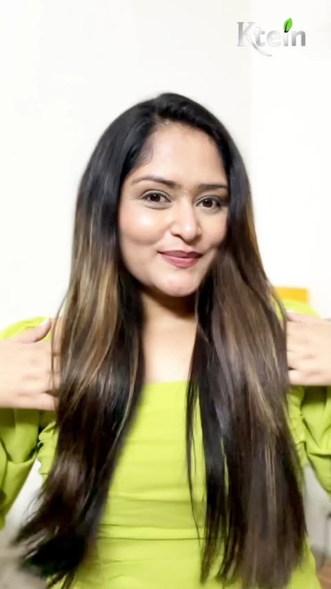 Instagram post by @mahipahwa08 for Ktein Cosmetics. Caption reads: [...] defined & frizz-free curls all day!....