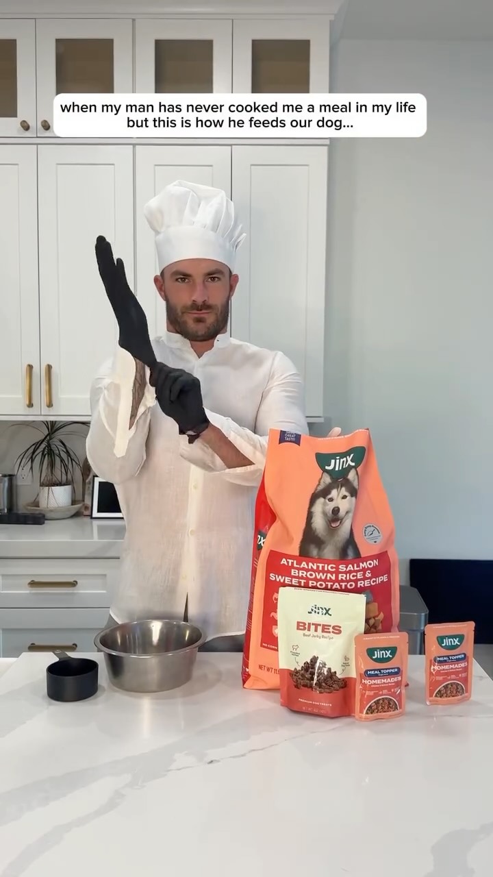 Instagram post by @vinceandkins for Jinx. Caption reads: [...] when it comes to feeding our child!....