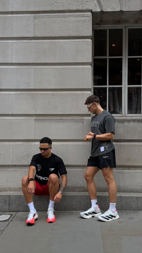 Instagram post by @harrybalmerfit for Blakely Clothing. Caption reads: nothing compares to the feeling of being in....