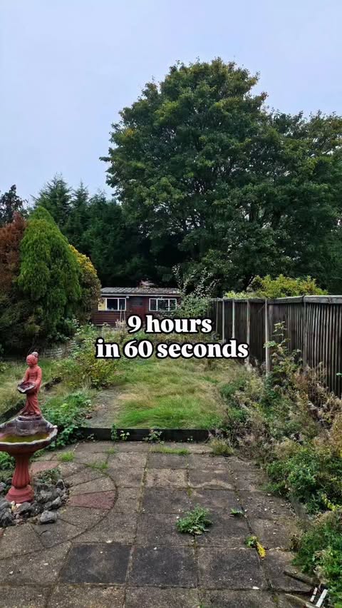 Instagram post by @the.gardenbutler for Screwfix. Caption reads: [...] seconds🧑‍🌾

#AD ⚠️Flash....