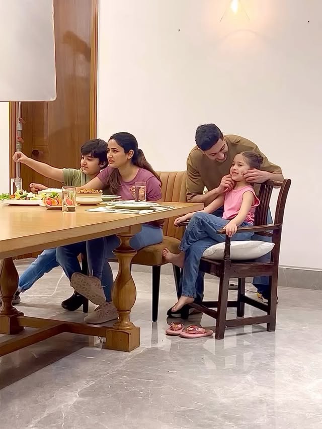 Instagram post by @iamkaran_luthra for HealthOK Tablets. Caption reads: 🎬𝐓𝐡𝐢𝐬 𝐨𝐧𝐞 𝐟𝐞𝐥𝐭 𝐭𝐫𝐮𝐥𝐲....