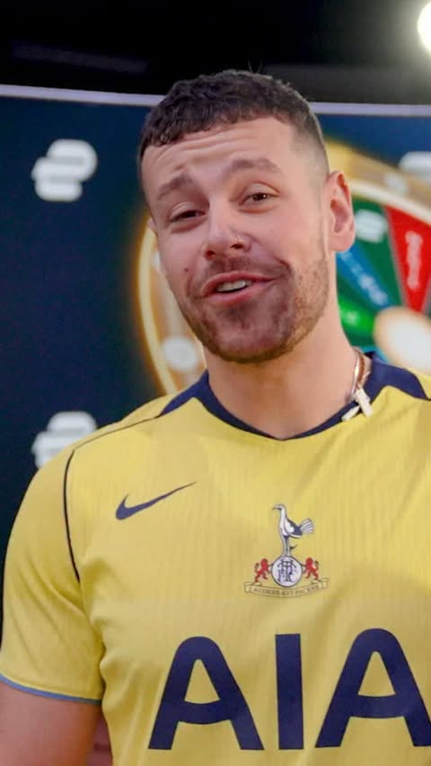 Instagram post by @__formz for ExpressVPN. Caption reads: [...] Spurs Hidden Talent Show powered by....