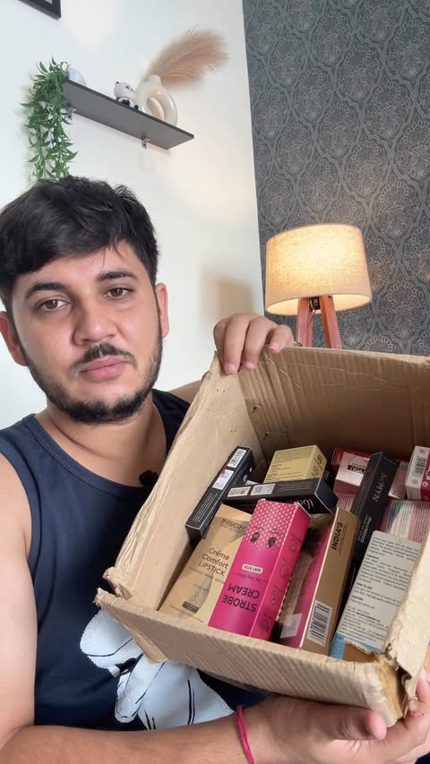 Instagram post by @sonu_parjapat26 for Insight Cosmetics. Caption reads: Wife Ka PR Pack From @insightcosmetic....