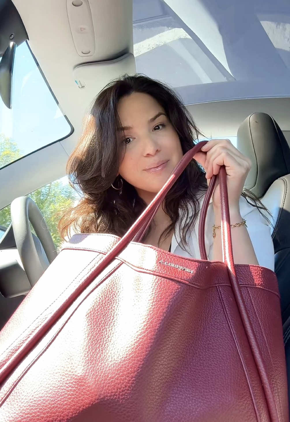TikTok post by @jazonthedaily for NEWBELLA. Caption reads: [...] as a mom of two 🤍 fits everything @NEWBELLA....