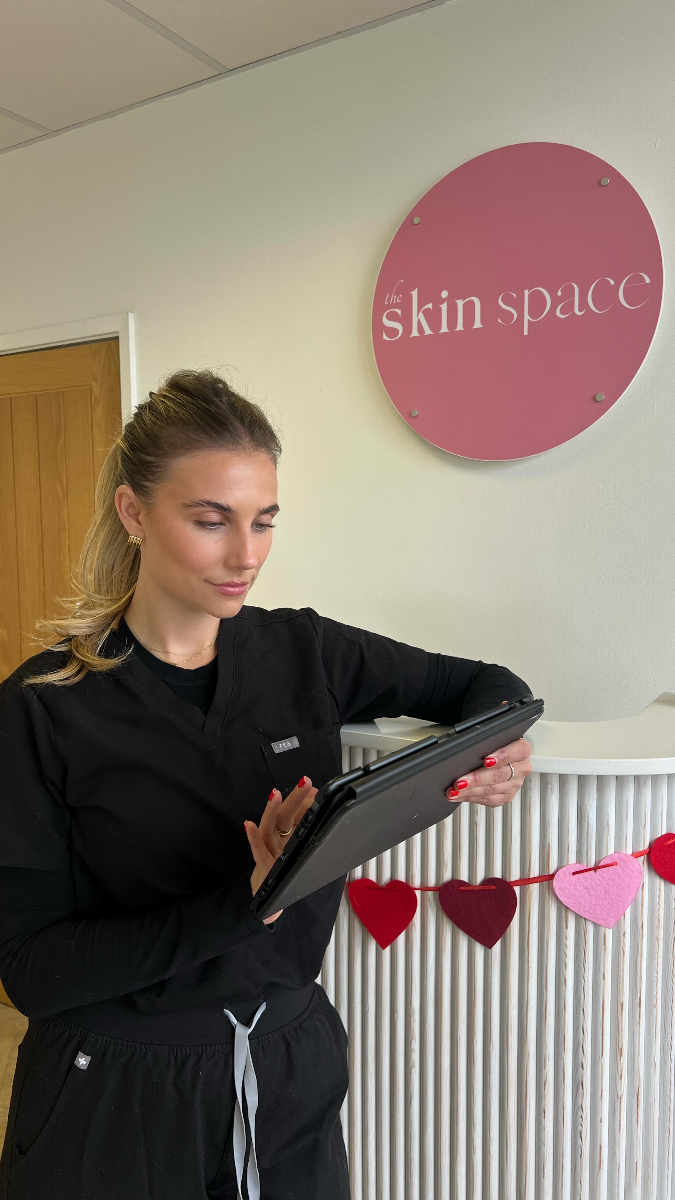 Instagram post by @amywilson_ for Sage. Caption reads: @sageofficial taking the edge off running a [...].