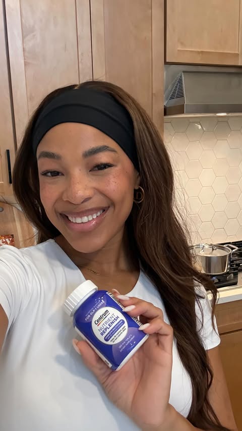 Instagram post by @iamkamiam_ for Centrum. Caption reads: [...] my appetite looks different. That’s why....