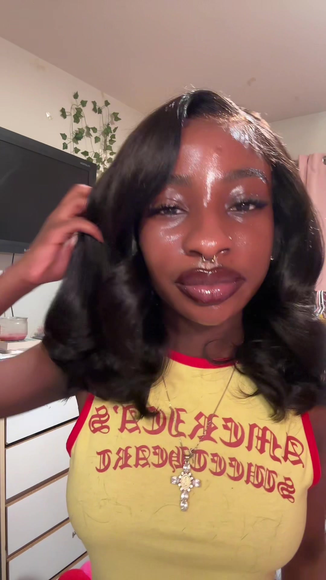 TikTok post by @sisidtm for WestKissHair. Caption reads: soo cutee @WestKiss Hair Store #fyp #gluelesswig....