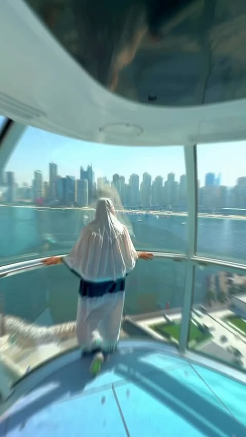 Instagram post by @zainabkhambatty for GetYourGuide. Caption reads: [...] 🤍 I booked my experience through....