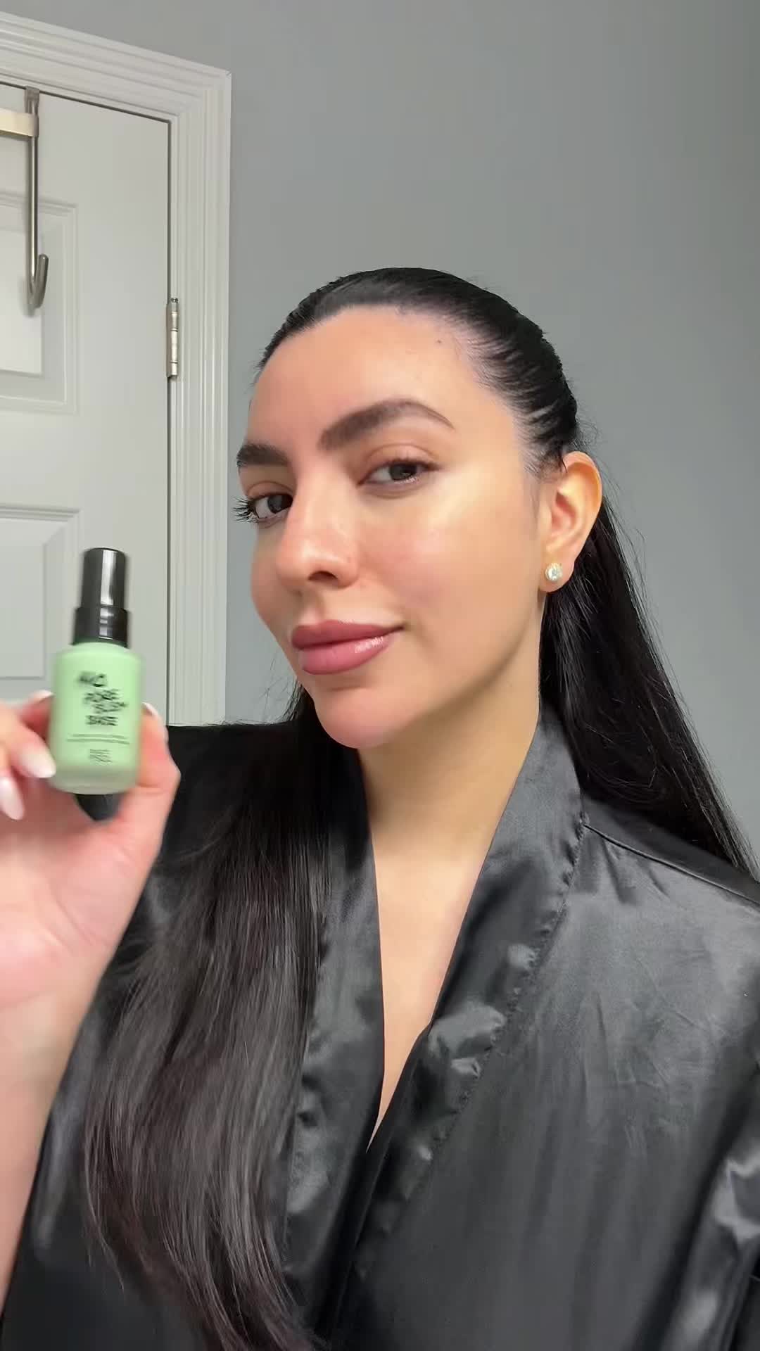 TikTok post by @sarahlriveraa for Beautytap. Caption reads: [...] OR click the link below! @Touch in SOL....