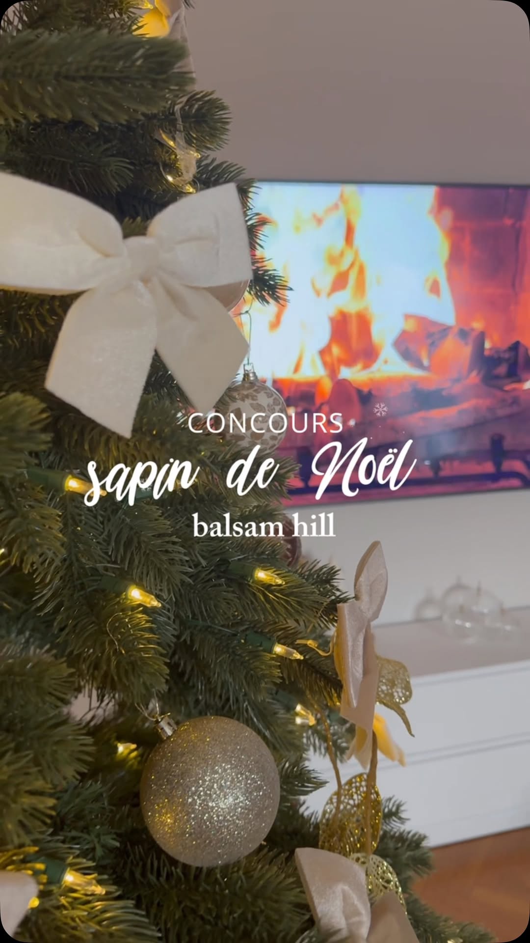Instagram post by @famille.colas for Balsam Hill. Caption reads: 💫 CONCOURS sapin de Noël 💫 
GAGNANTE @eme_line85....