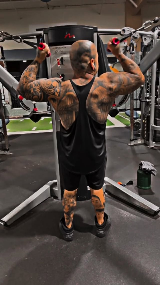 Instagram post by @inkedshortie_ for JNX Sports. Caption reads: Always gotta be ready ⚠️👊

Use my discount....