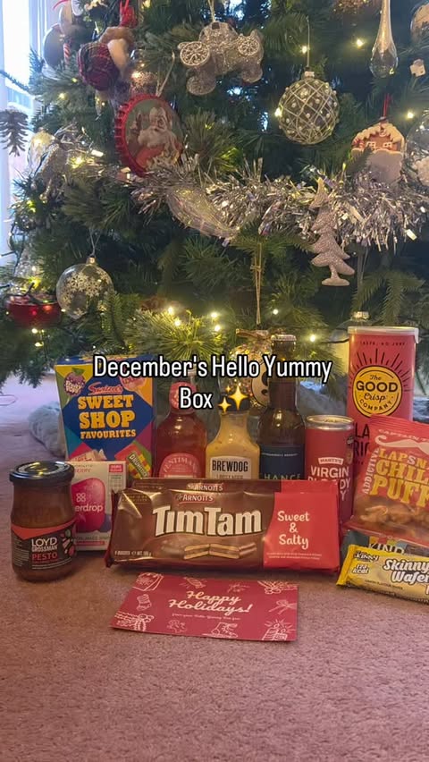 Instagram post by @that_wiltshiremama for Hello Yummy Box. Caption reads: The last box of 2025 from @helloyummybox and it....
