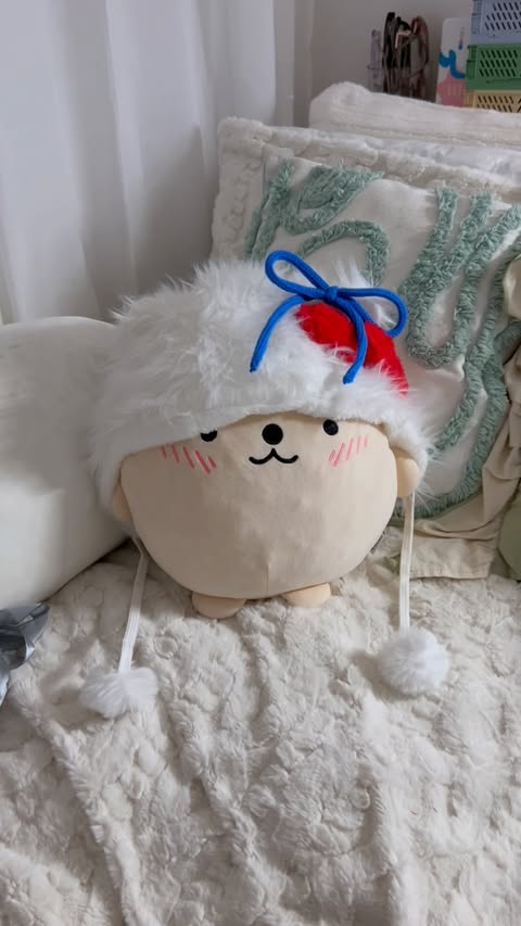 Instagram post by @the_digital_palette_ for Caydo. Caption reads: Trying out caydo automatic i-cord machine🦋 [...].