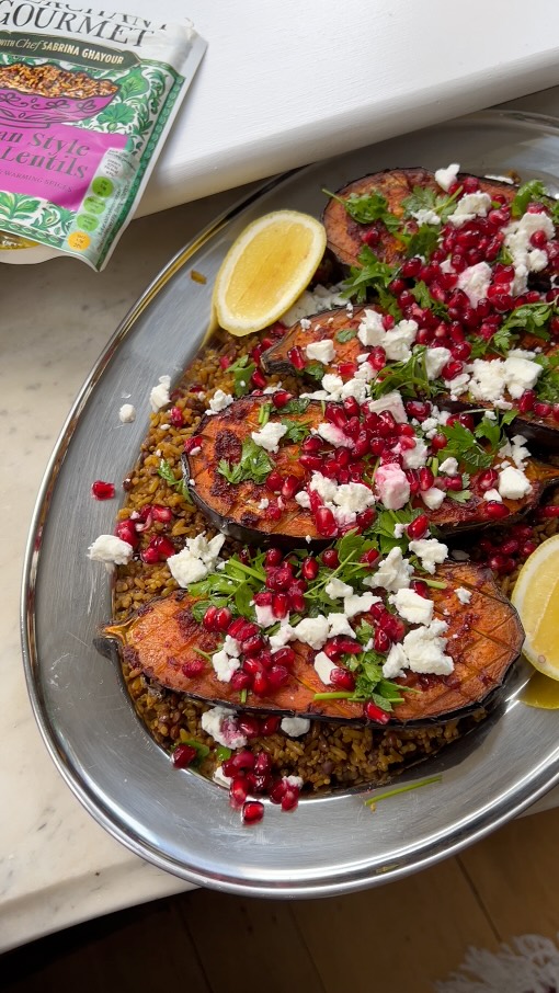 Instagram post by @alanalav for Merchant Gourmet. Caption reads: Work smarter, not harder, this upcoming hosting....