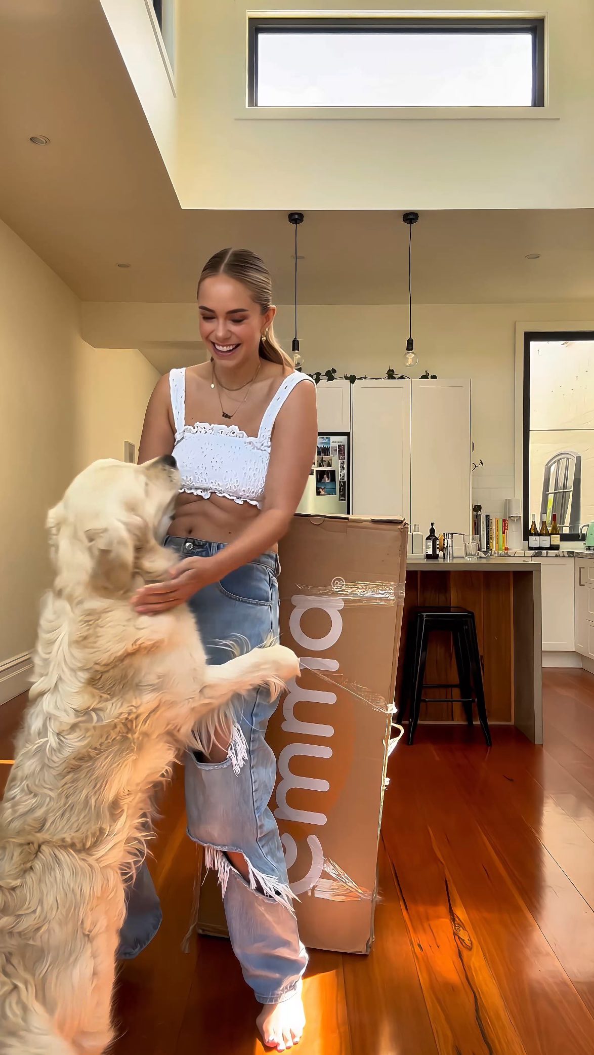 Instagram post by @tee_smyth for Emma Sleep NL. Caption reads: Having a spare room is a total game-changer! I....