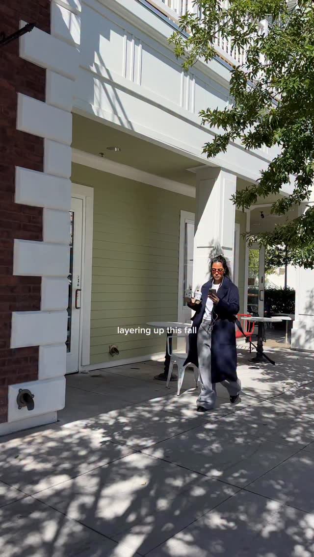 Instagram post by @anggjimenez for Everlane. Caption reads: the coziest in my Everpuff 🧥 @everlane....