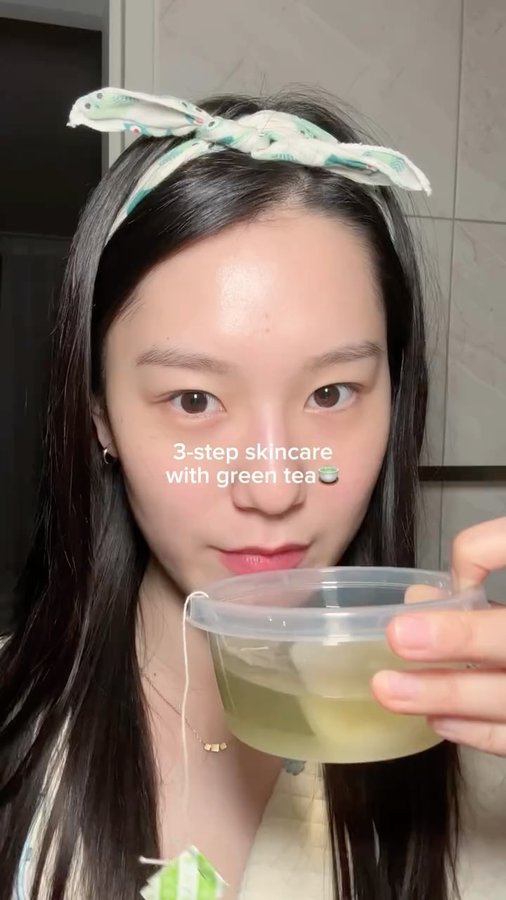 Instagram post by @blueyoobin for NACIFIC. Caption reads: [...] Calming Serum Green Tea + Panthenol....