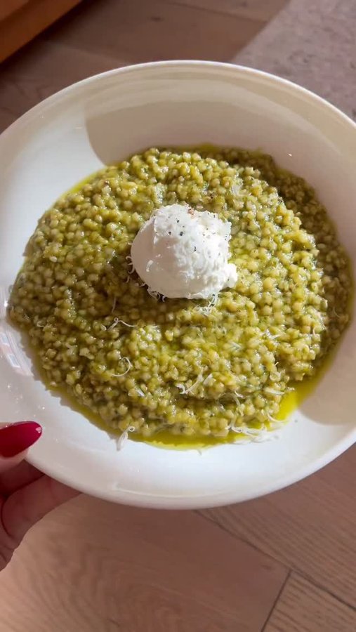 Instagram post by @thesecarbsdontcount for Kettle & Fire. Caption reads: Pesto Pastina topped with ricotta 💚 the ultimate,....