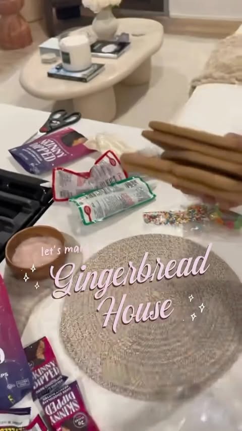 Instagram post by @tjpalmaa for SkinnyDipped. Caption reads: [...] more than decorating… no you didn’t....