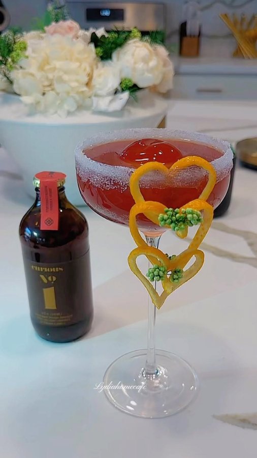 Instagram post by @lydiahomecafe for curious elixirs. Caption reads: [...] #NegroniInspired #SipAndUnwind @curious....
