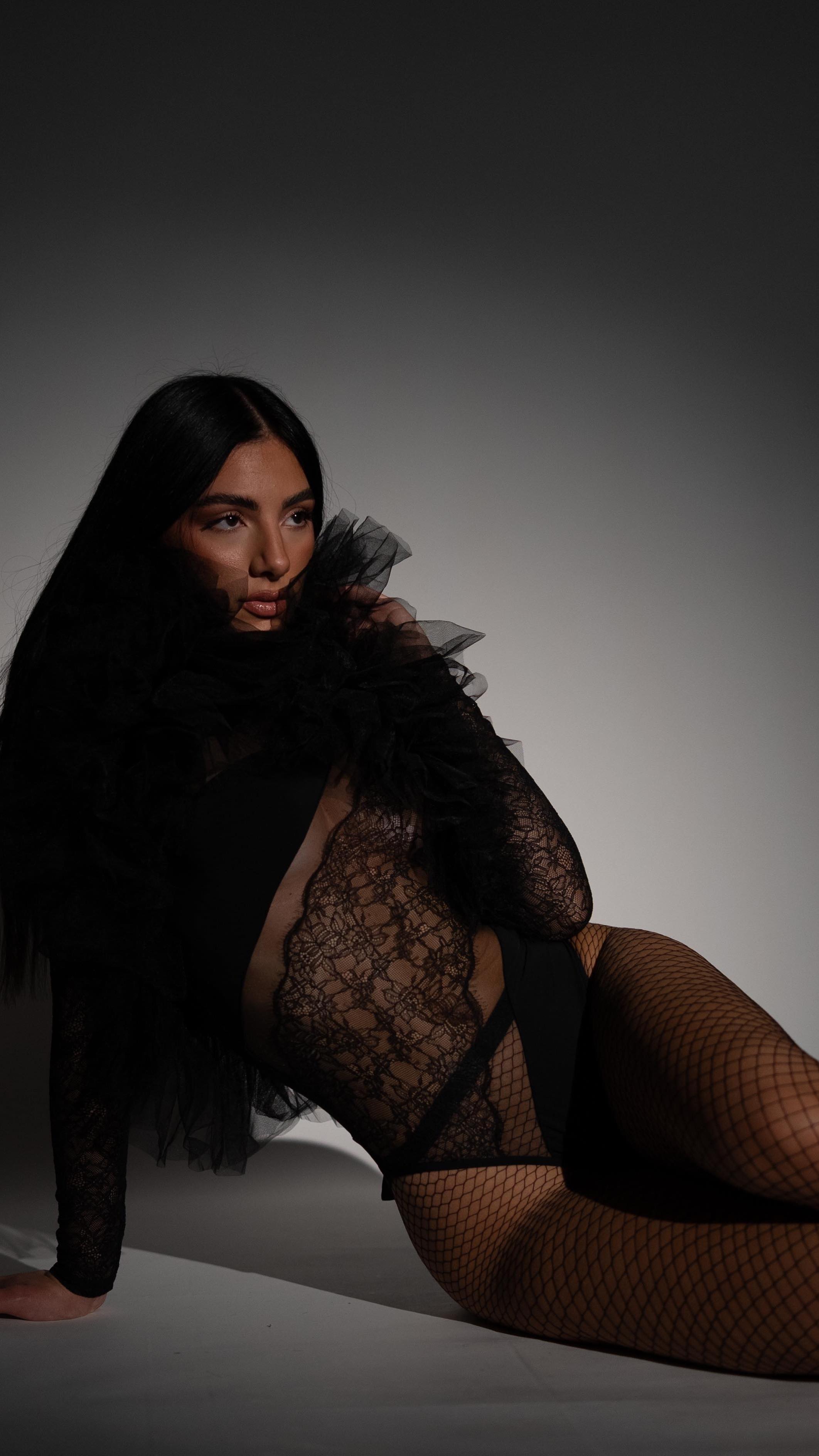 Instagram post by @domenicagolino for Yamamay. Caption reads: My Halloween fit by @yamamayofficial 🖤 #adv....