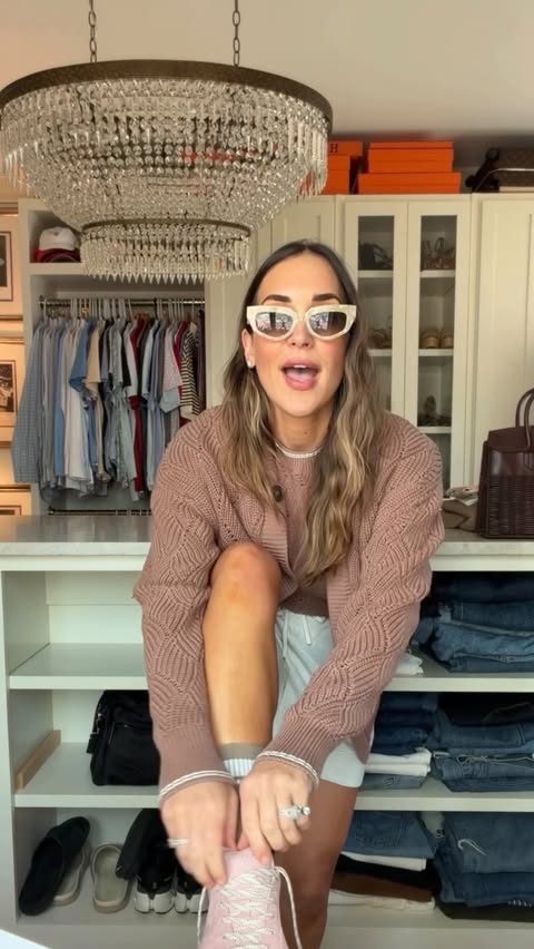 Instagram post by @kathleen_barnes for Varley. Caption reads: Unboxing some new @varley sneakers that are a rosy....