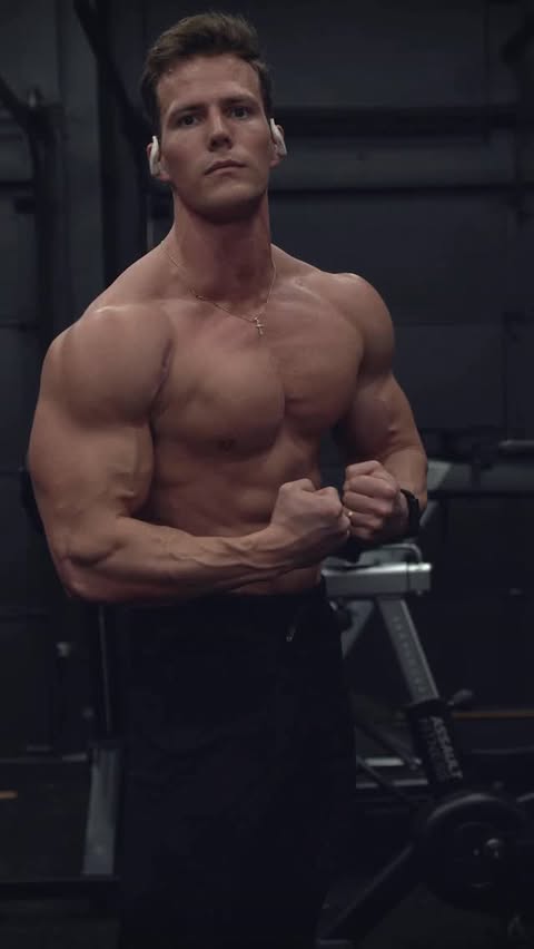 Instagram post by @michaeldean2.0 for MuscleTech. Caption reads: [...] there 📍Columbus, Ohio Come find me....