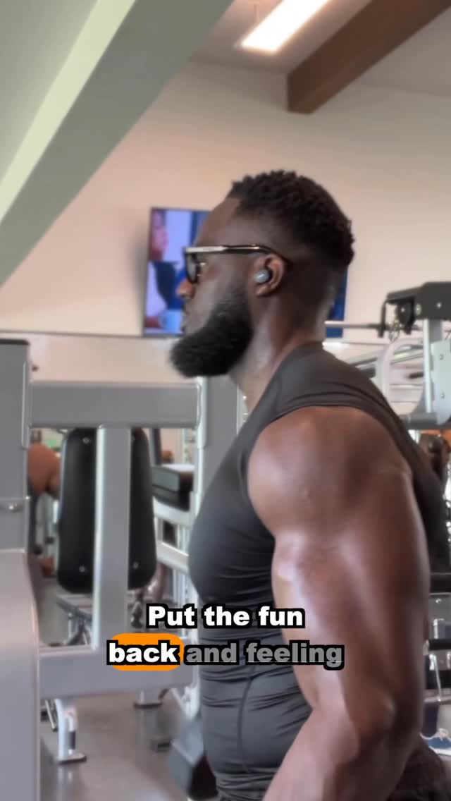 Instagram post by @myphitpharmacist for Emergen-C. Caption reads: #ad Your immune system called... and it wants....