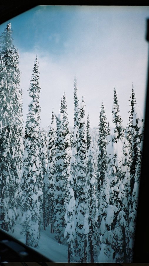 Instagram post by @caleyvanular for Smartwool. Caption reads: Layers of a winter day 〰️ wearing my....