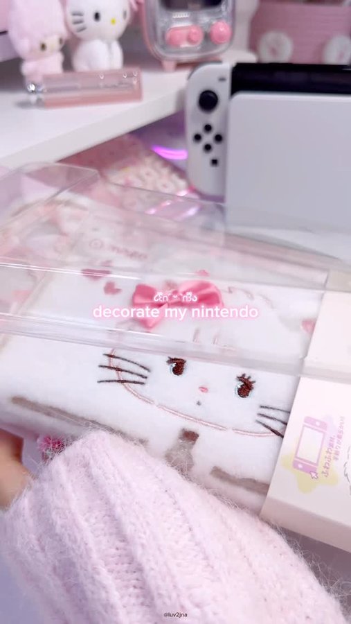 Instagram post by @luv2jna for GeekShare. Caption reads: decorate my nintendo with the cutest mikko case....