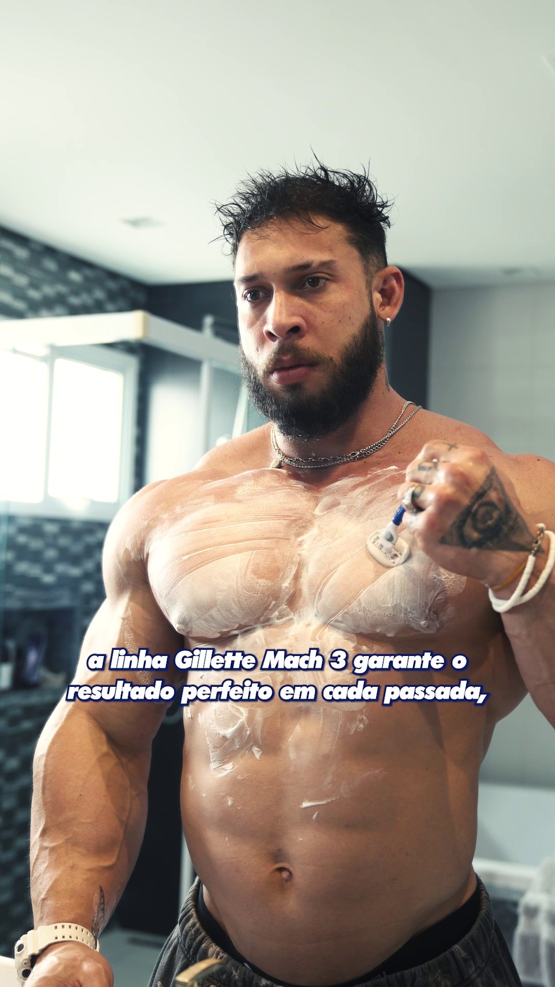 Instagram post by @ramondinopro for Gillette. Caption reads: Autocuidado também é parte do desempenho, quem....