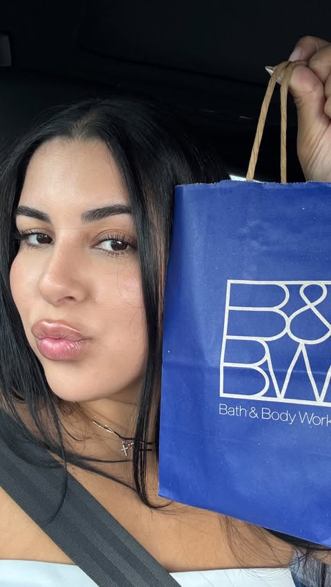 Instagram post by @jennipherrxo for Bath & Body Works. Caption reads: #bathandbodyworks_partner Fall has officially....
