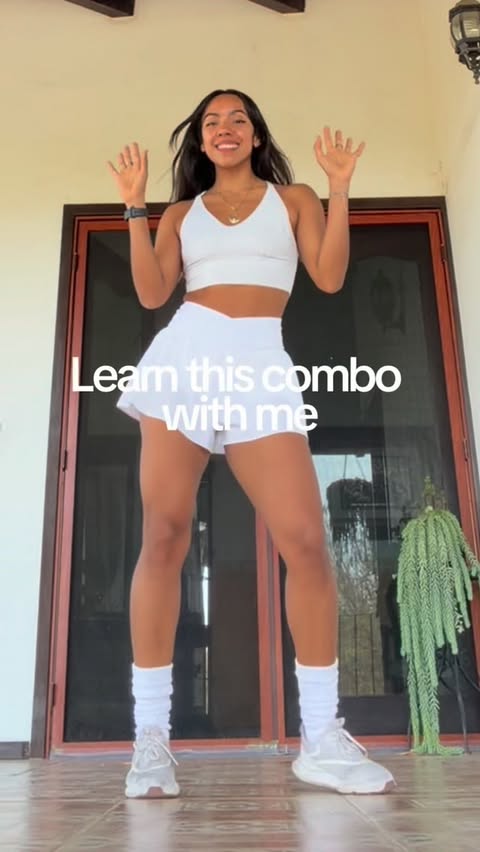 Instagram post by @itssmynamee_ for American Eagle. Caption reads: Save this one for ur next practice 🩷 Shorts from:....