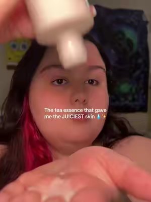 TikTok post by @xo_britneyxo for StyleKorean US. Caption reads: [...] my skin look so juicy + hydrated!!....