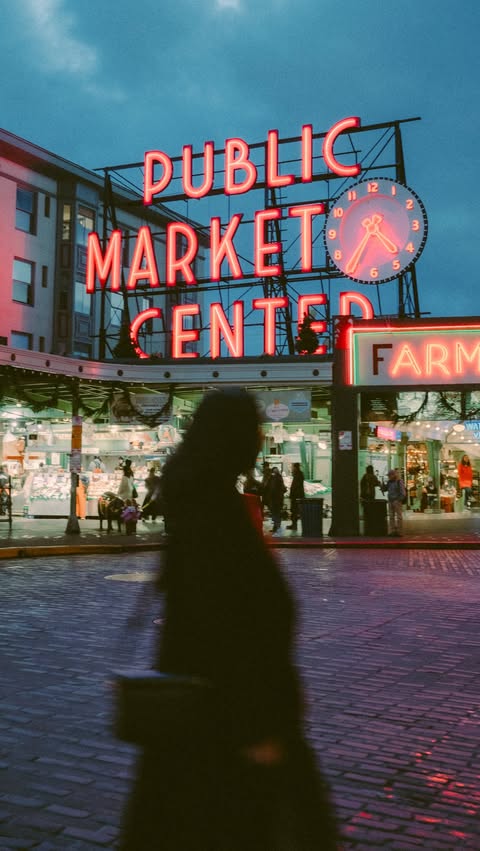 Instagram post by @zeus_ramirez for SIRUI Imaging. Caption reads: [...] some time in Pike Place to test out....