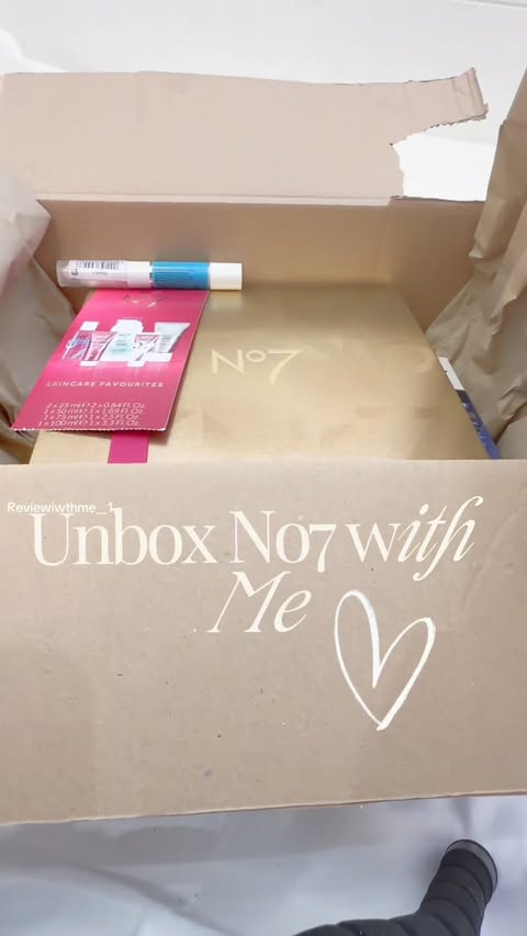 Instagram post by @reviewwithme__1 for No7. Caption reads: Unbox No7 parcel with me ✨🤍 Use my link below to....