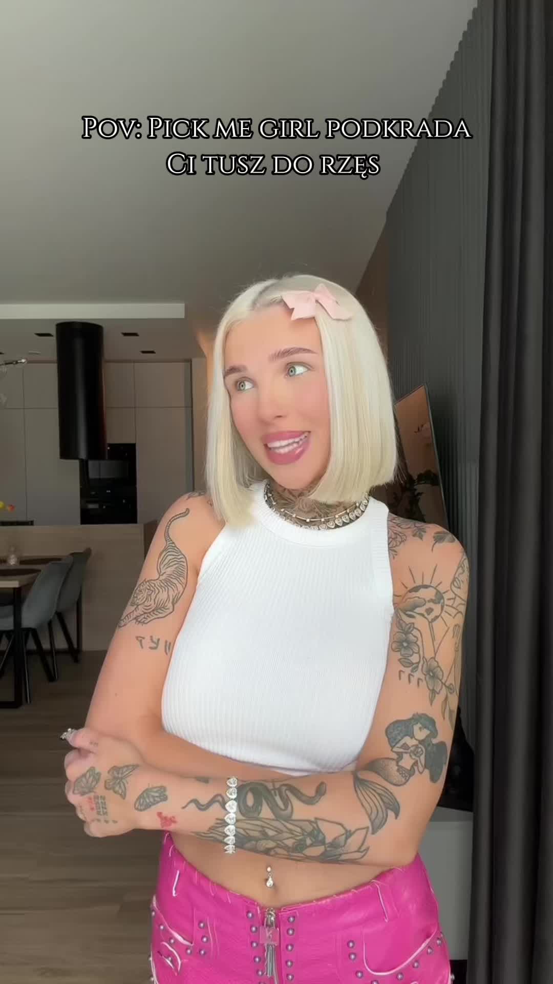 TikTok post by @zbor0vska for Bourjois. Caption reads: Pick me girl już odkryła nową formułę wyjątkowej....