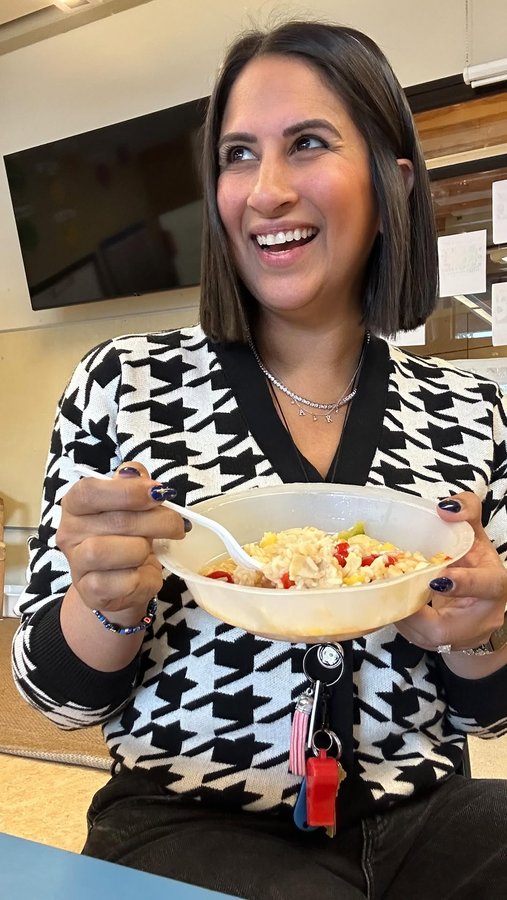 Instagram post by @onesweetpiece for Healthy Choice. Caption reads: #ad Teaching kindergarten and being a mom of two?....