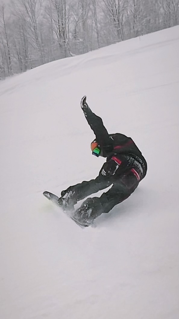 Instagram post by @yama_shun_snow for Nidecker. Caption reads: [...] : @insta360_jp 【PR / sponsor】 （board）....