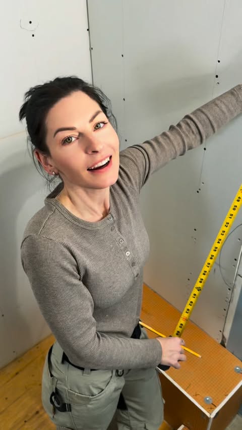 Instagram post by @tilersworldtalkpage for Blåkläder. Caption reads: Waterproofing a shower is always fun! 🍊🧡 #tiles....
