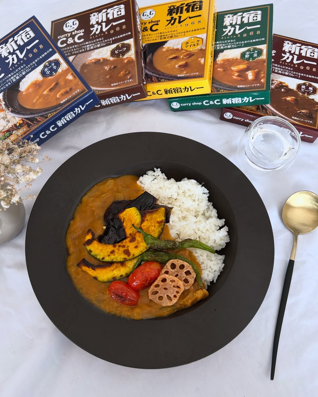 Instagram post by @i7i454 for Us Focus Corporation. Caption reads: カレー大好きな
私の推しカレー💁‍♀️🍛🎀➳🎀➳

˗ˏˋ  カレーショップ C&C....