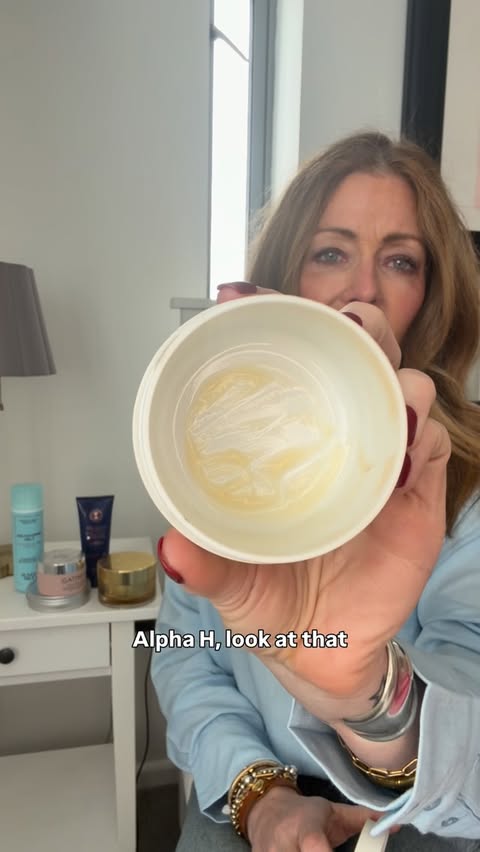 Instagram post by @doesmybumlook40 for ALPHA-H. Caption reads: [...] and morning so I do get through a lot!....