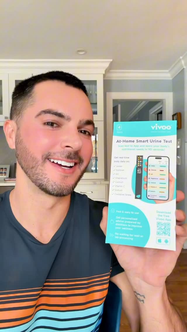 Instagram post by @johntrevizan for Vivoo. Caption reads: Listening to my body just got smarter. @vivoo....