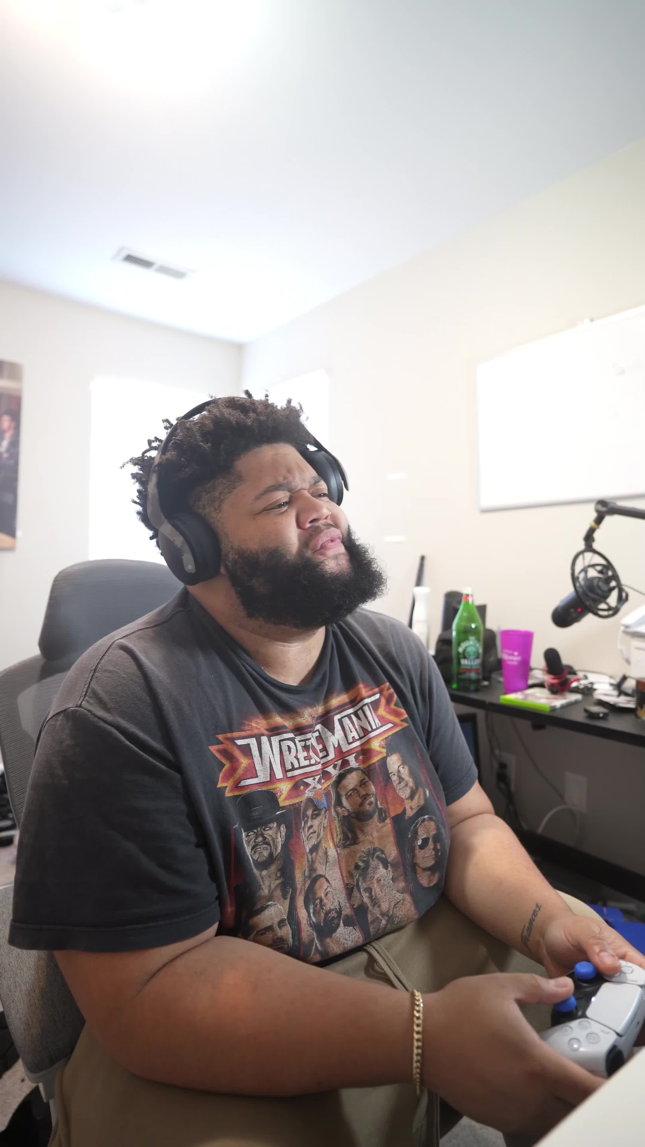 TikTok post by @thekillakay_ for ESR. Caption reads: @ESR US #esrmagsafe....