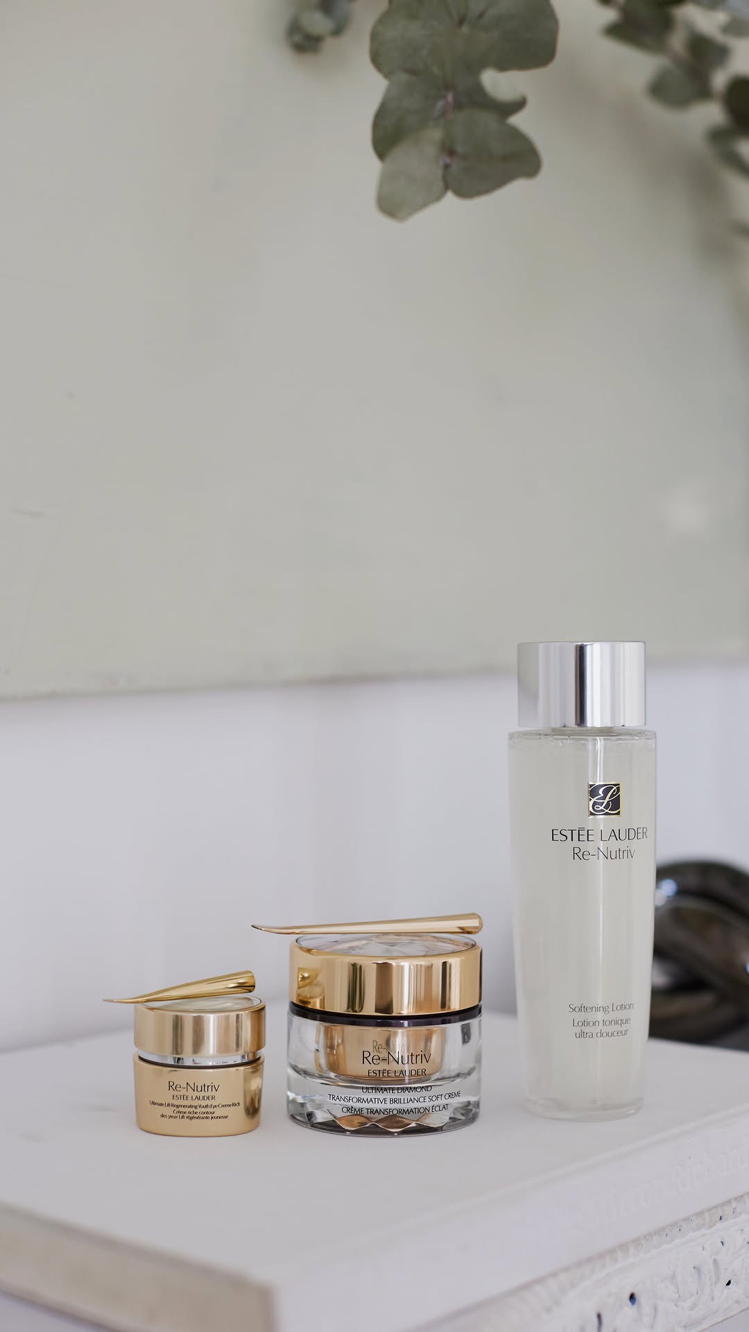 Instagram post by @sabikontor for Estée Lauder. Caption reads: Przygotuj ze mną skórę na wakacje z luksusową....