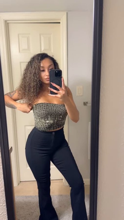 Instagram post by @_officialshawna for Willow Boutique. Caption reads: All Black Fiona Flares🖤😍 Shop now at....