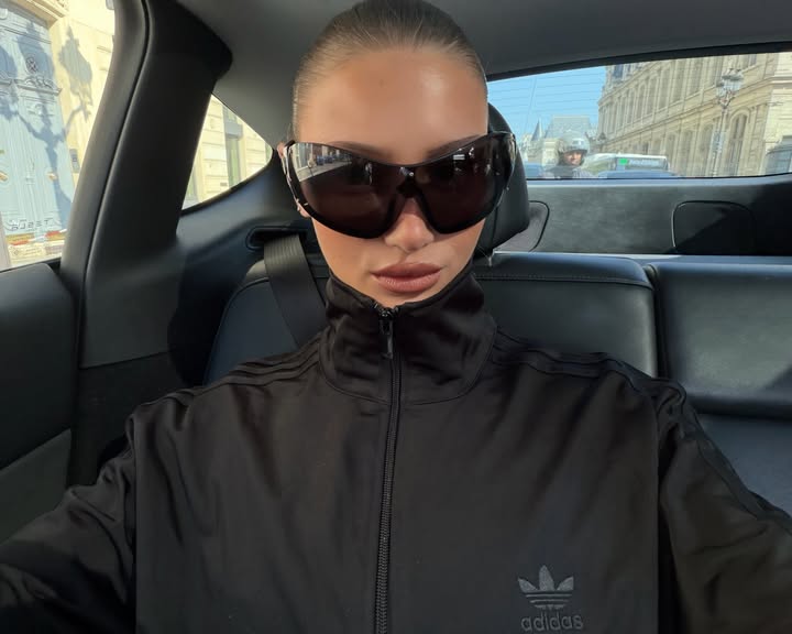 Instagram post by an influencer for adidas Originals. Caption reads: [...] like a superstar @courir @adidasoriginals....