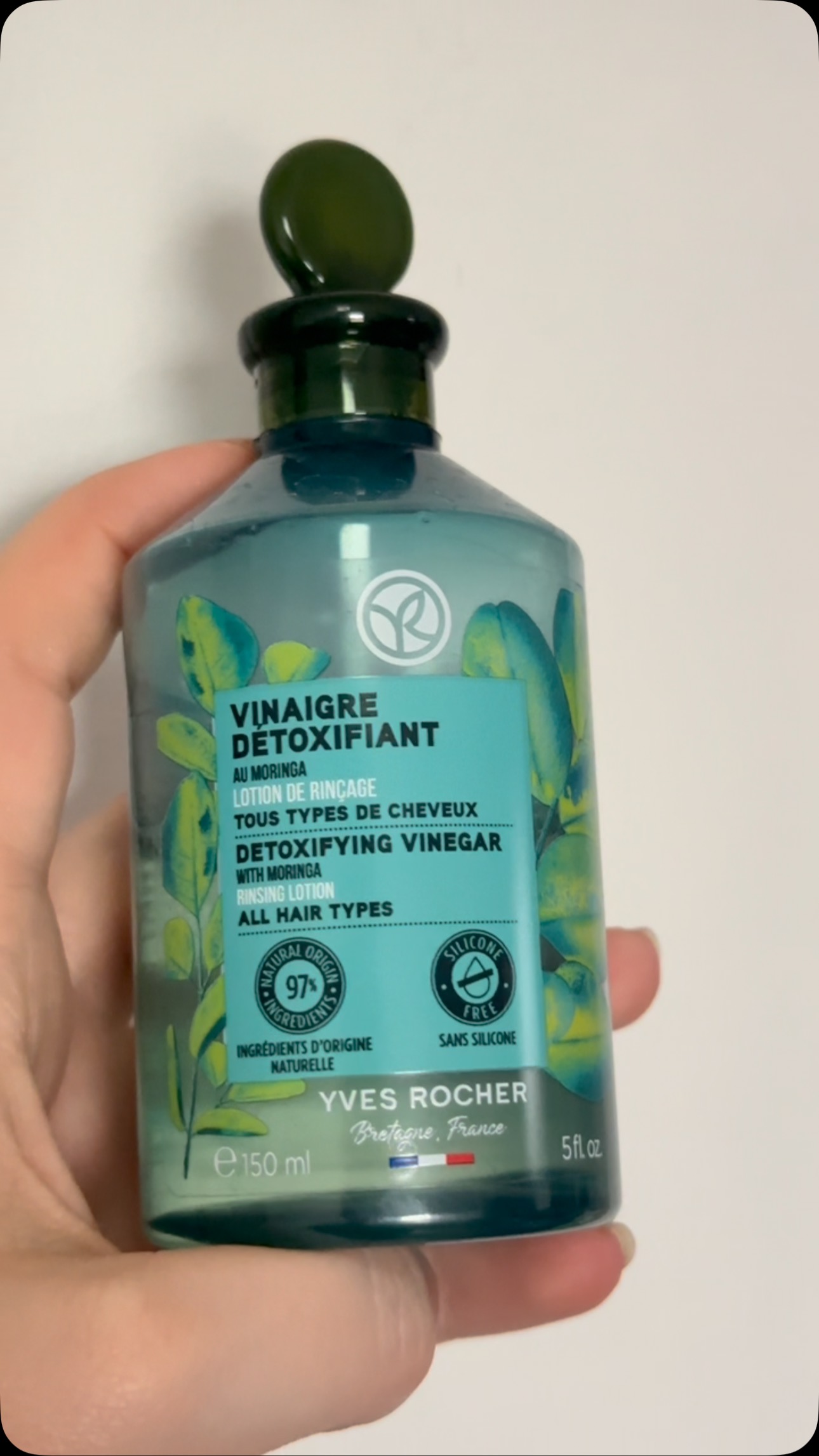 Instagram post by @bonniejoc for Yves Rocher. Caption reads: @yvesrocherusa has blown me away with their hair....