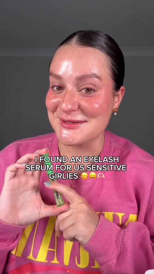 Instagram post by @taylorbosmann for Educated Mess. Caption reads: [...] girlies 😛🫶🏻💚 Grow A Pair from....